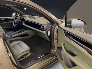 Porsche Macan 4