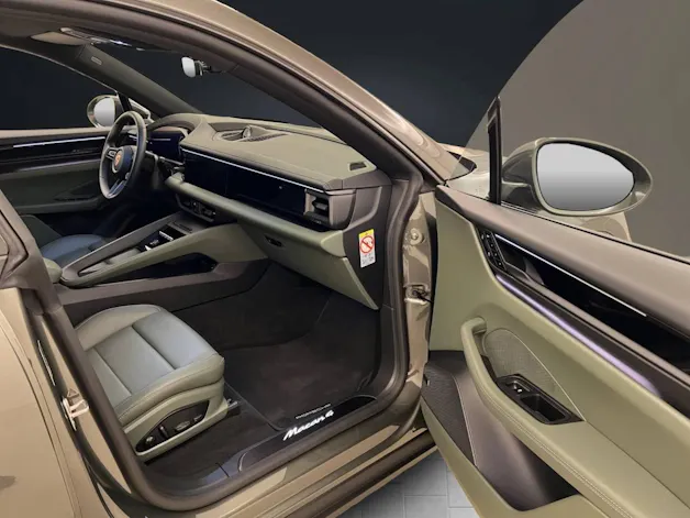 Porsche Macan 4