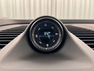 Porsche Macan 4