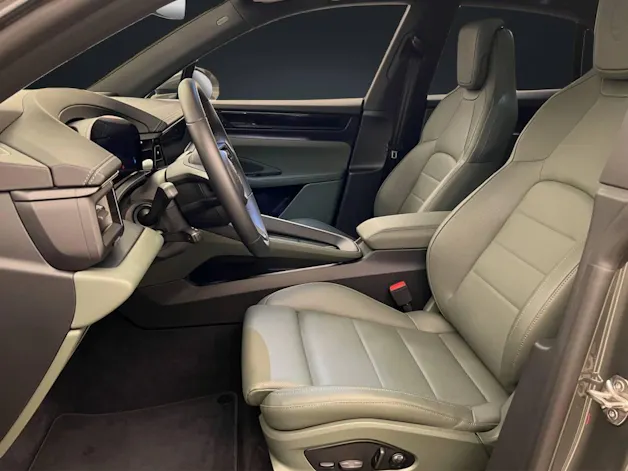 Porsche Macan 4