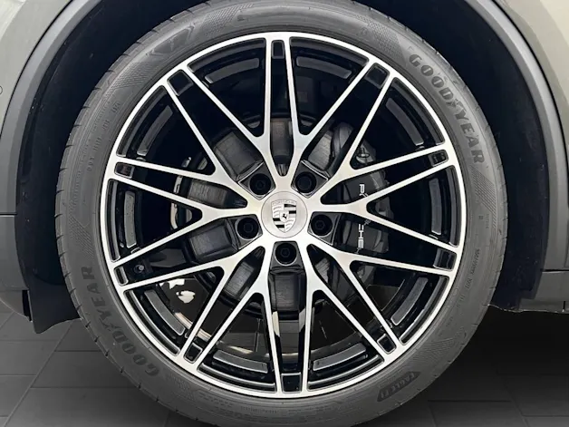 Porsche Macan 4