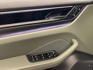 Porsche Macan 4