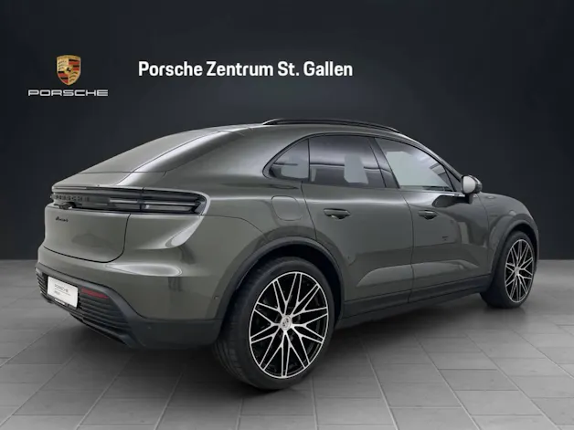 Porsche Macan 4