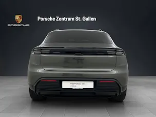 Porsche Macan 4