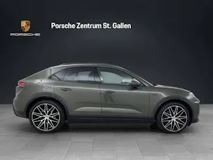 Porsche Macan 4