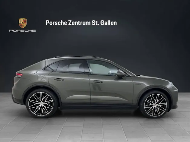 Porsche Macan 4