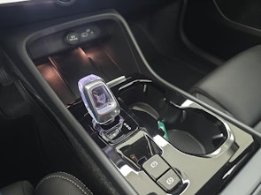 immagine del veicolo VOLVO XC40 2.0 B4 MH Plus Dark 7 / Jetzt mit attraktivem 0.9% Leasing!