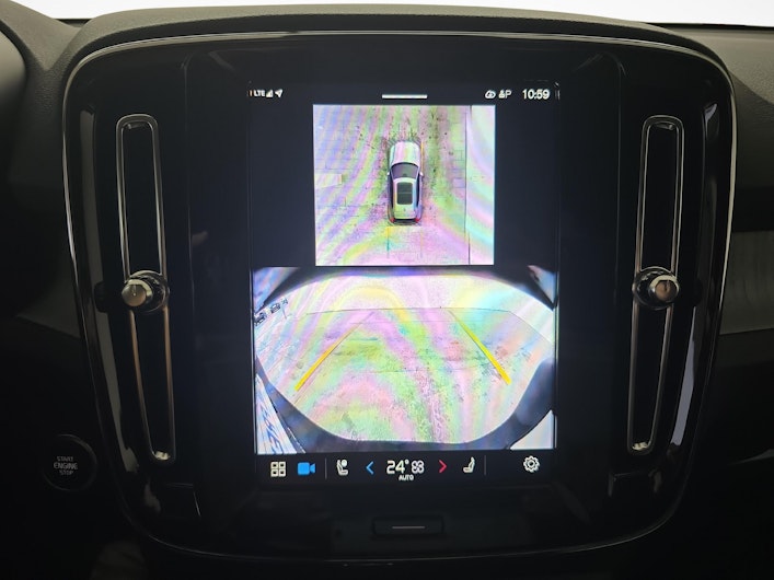 immagine del veicolo VOLVO XC40