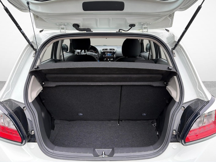 Vehicle image MITSUBISHI SPACE STAR