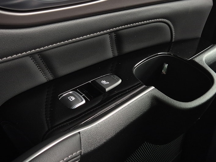 Vehicle image KIA SORENTO