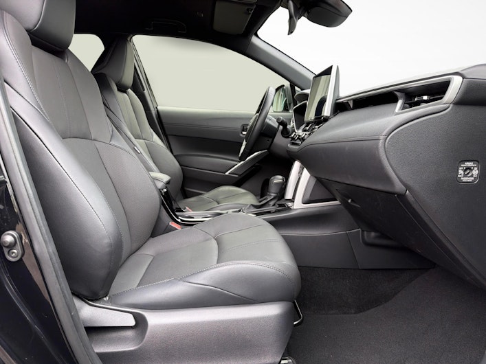 Vehicle image TOYOTA COROLLA CROSS