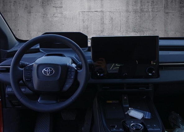 Vehicle image 4 Vehicle image 4