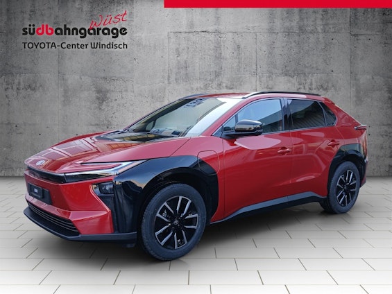 First vehicle image First vehicle image