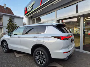 Mitsubishi Outlander 2.4 PHEV Invite 4x4 MEGAAKTION