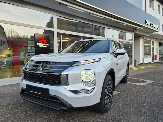 Mitsubishi Outlander 2.4 PHEV Invite 4x4 MEGAAKTION