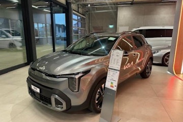 Vehicle placeholder image Vehicle placeholder image