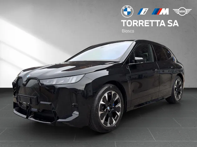 BMW iX xDrive45