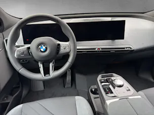 BMW iX xDrive45