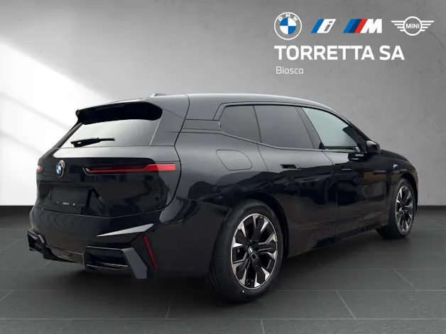 BMW iX xDrive45