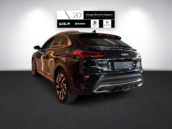 Vehicle image 4 Vehicle image 4