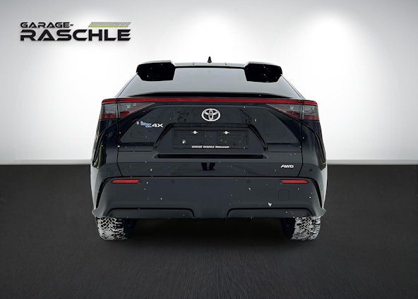 Vehicle image 4 Vehicle image 4