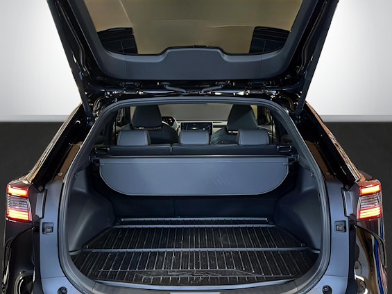 Vehicle image 8 Vehicle image 8