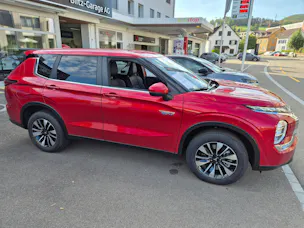 Mitsubishi Outlander 2.4 PHEV Invite 4x4 MEGAAKTION