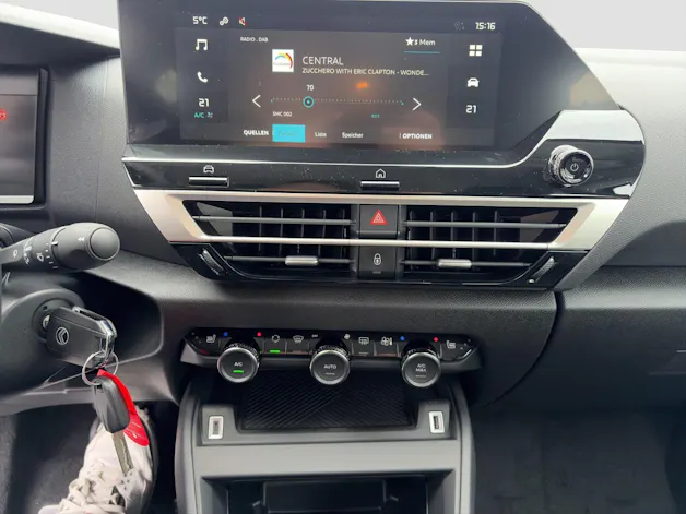 Citroën C4 1.2 Hybrid Plus