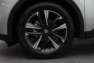 Vehicle image TOYOTA C-HR 1.8 HEV Swiss Edition