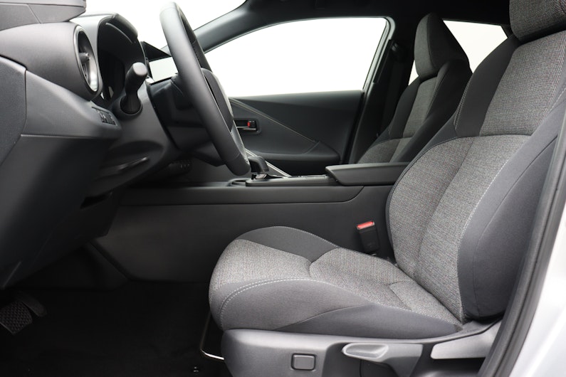 Vehicle image TOYOTA C-HR