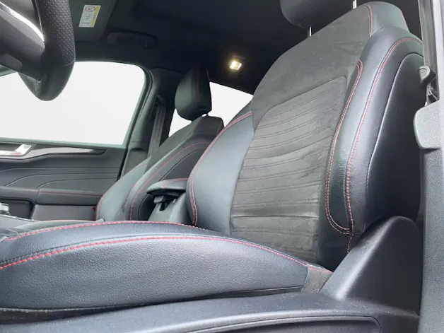 Ford Kuga 2.5 Hybrid ST-Line X 4x4