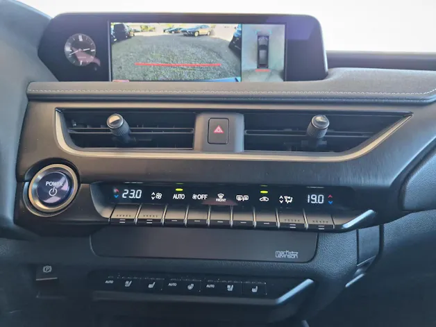 Lexus UX 300e Excellence