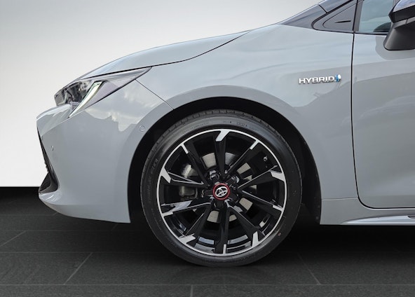 Vehicle image 18 Vehicle image 18