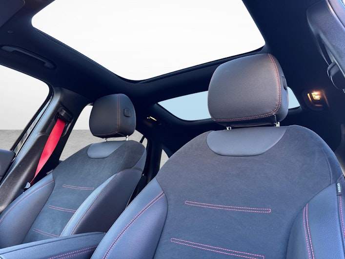 Vehicle image MERCEDES-BENZ GLA 35 AMG