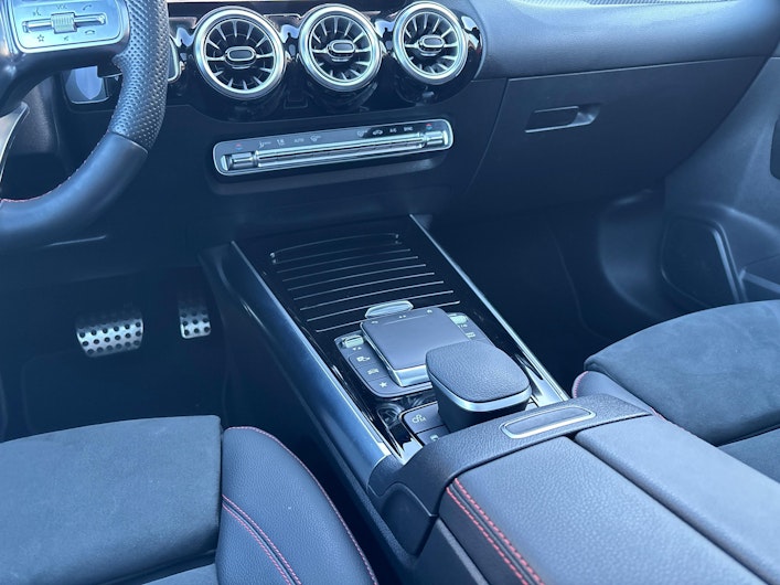 Vehicle image MERCEDES-BENZ GLA 35 AMG