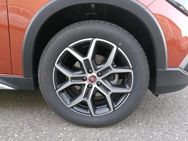 Fiat Tipo 1.5 Hybrid Cross