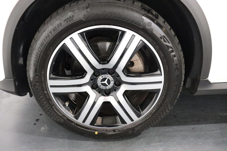 Vehicle image MERCEDES-BENZ GLC 200