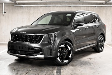 Vehicle image KIA Sorento 1.6 T-GDi Hybrid Style 7P Vehicle image KIA Sorento 1.6 T-GDi Hybrid Style 7P