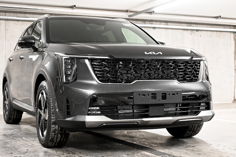 Vehicle image KIA SORENTO