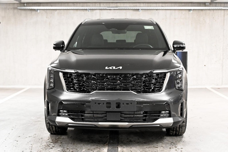 Vehicle image KIA SORENTO