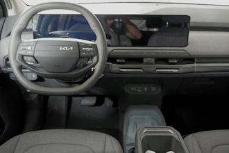 https://vehicle.imgix.net/4142347/ba21276c-cb35-4673-850c-5c3a0c3119f3.jpg