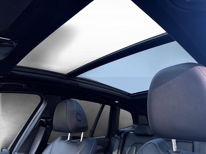 Vehicle image BMW X3