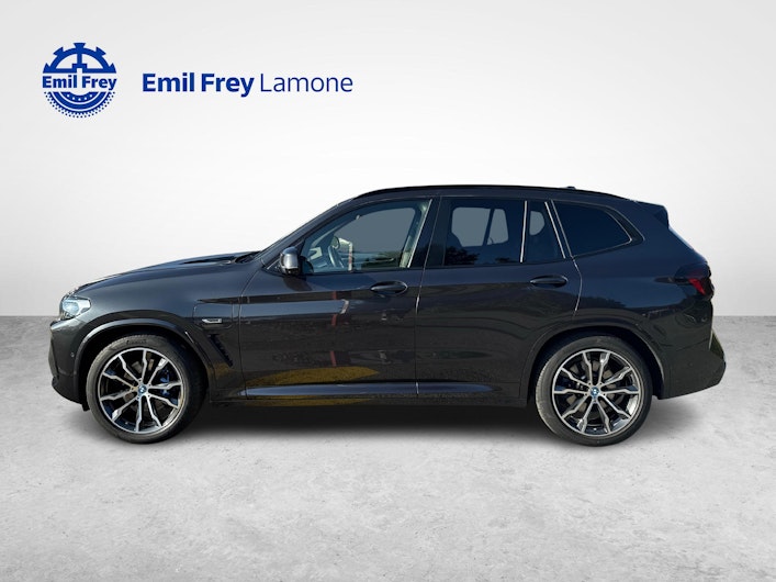 Vehicle image BMW X3