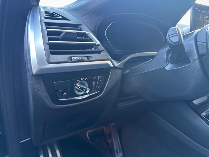 Vehicle image BMW X3