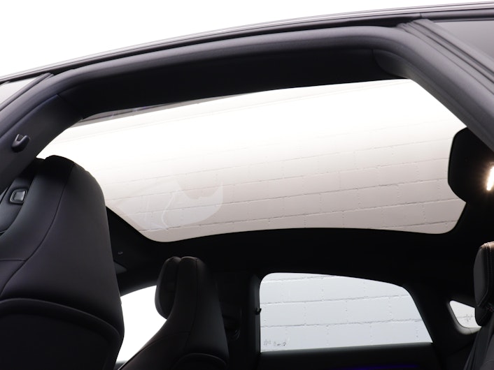 Vehicle image MERCEDES-BENZ CLA 220