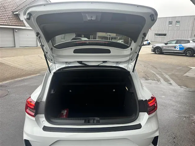 Mitsubishi Colt 1.6 HEV Invite+