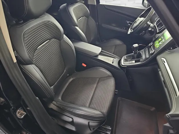 Renault Scénic 1.3 TCe 160 Intens