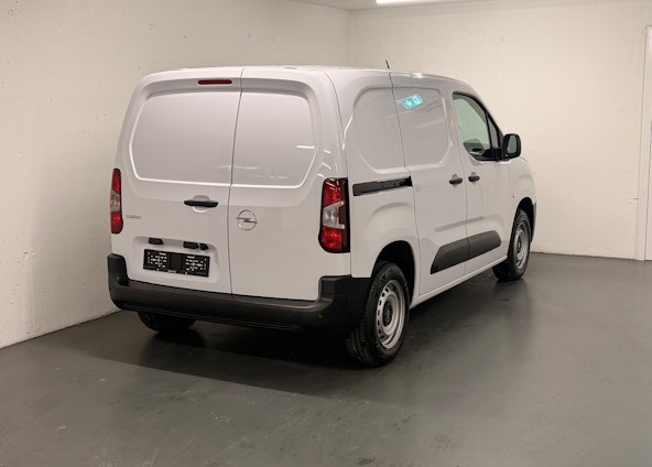 Vehicle image 8 Vehicle image 8