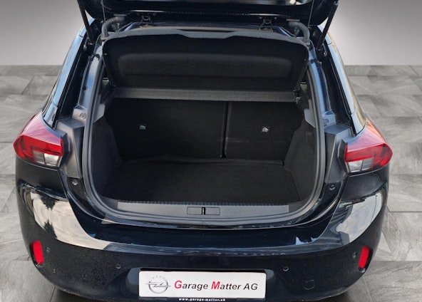 Vehicle image 16 Vehicle image 16