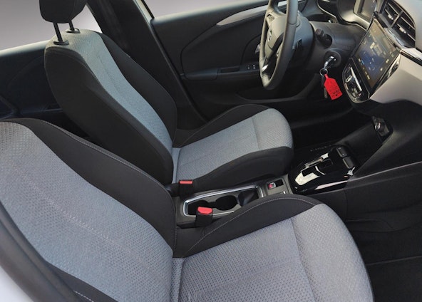 Vehicle image 9 Vehicle image 9